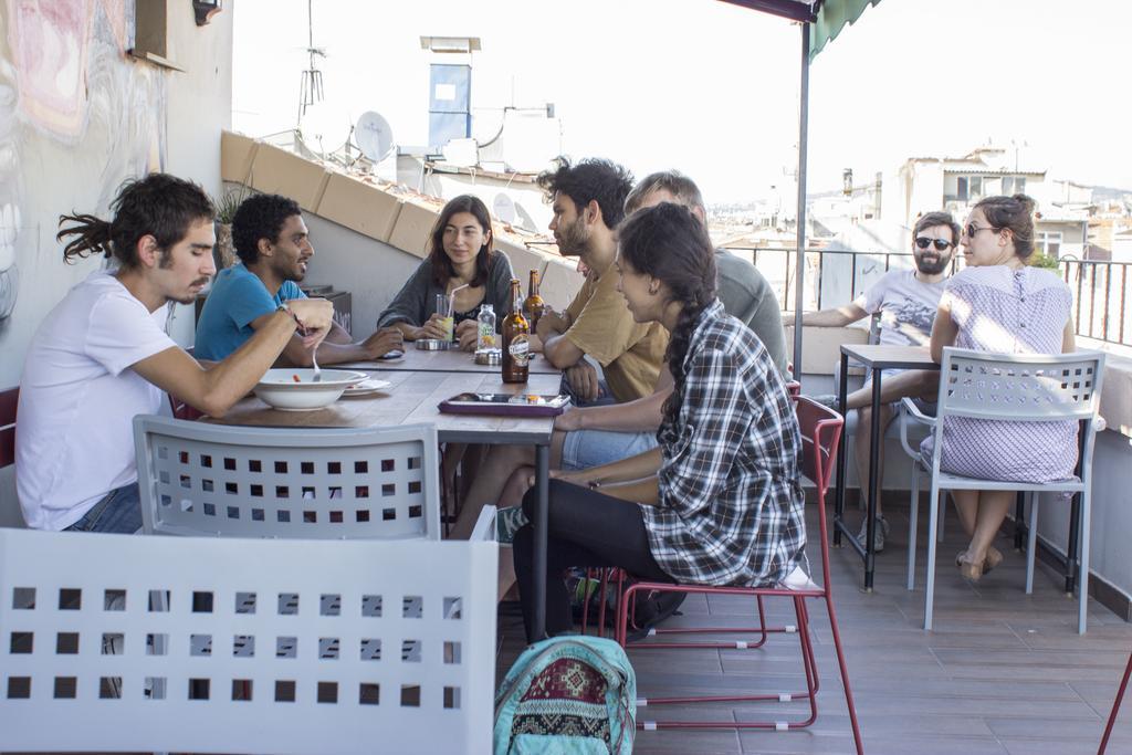 Hush Hostel Moda Istanbul Exteriör bild
