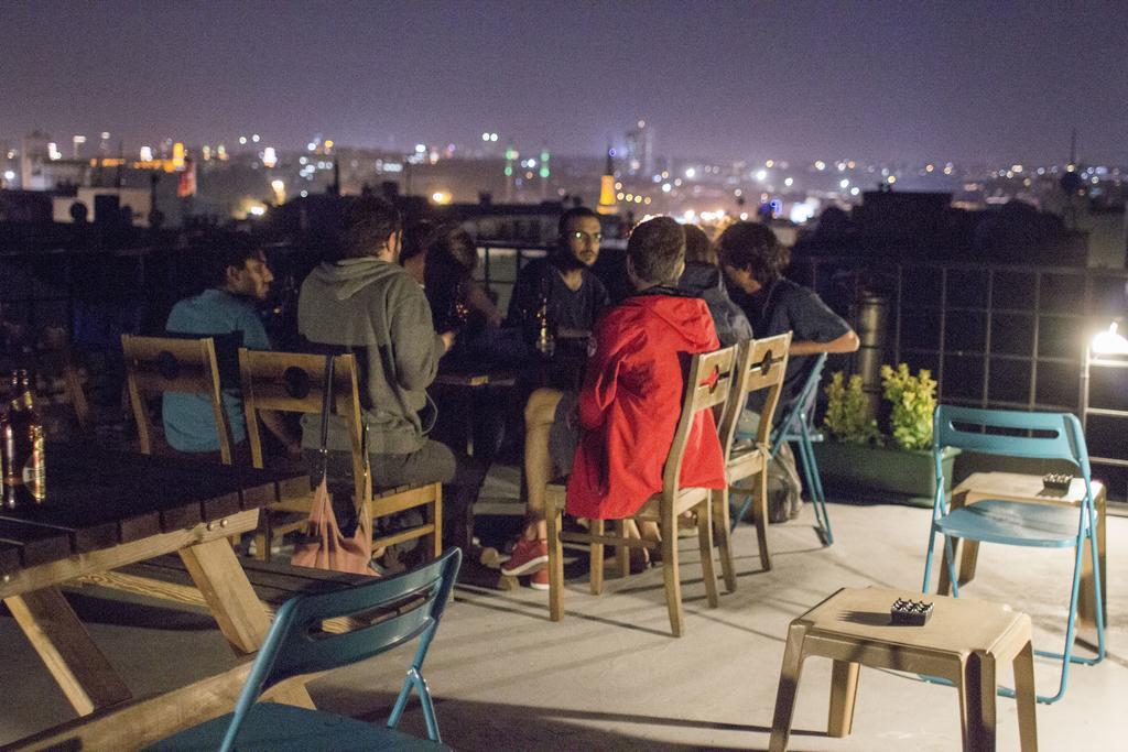 Hush Hostel Moda Istanbul Exteriör bild