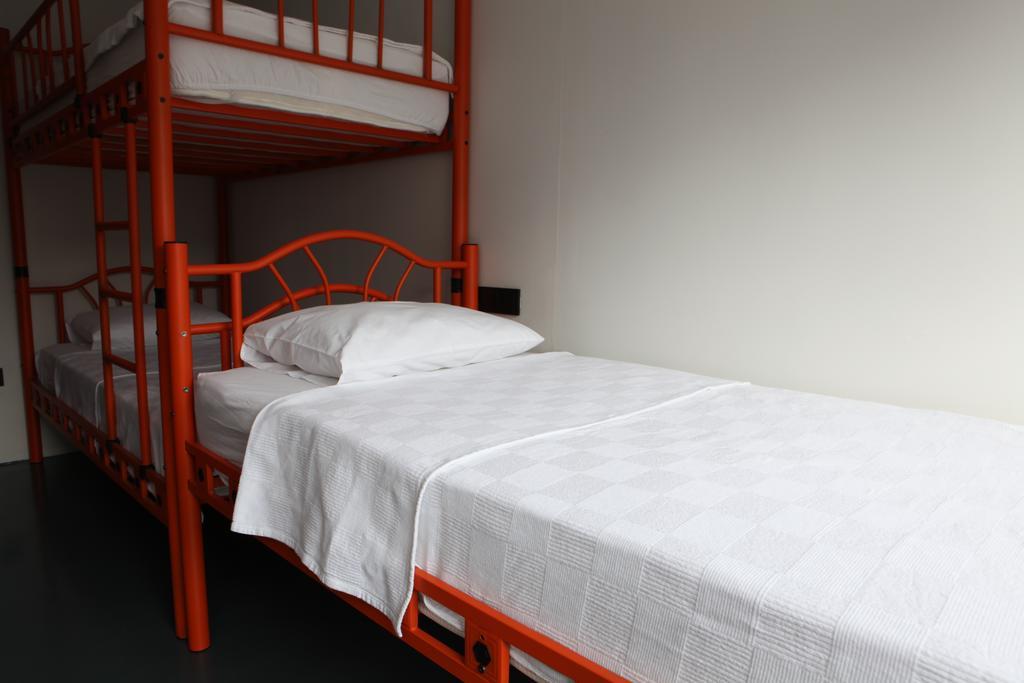 Hush Hostel Moda Istanbul Exteriör bild