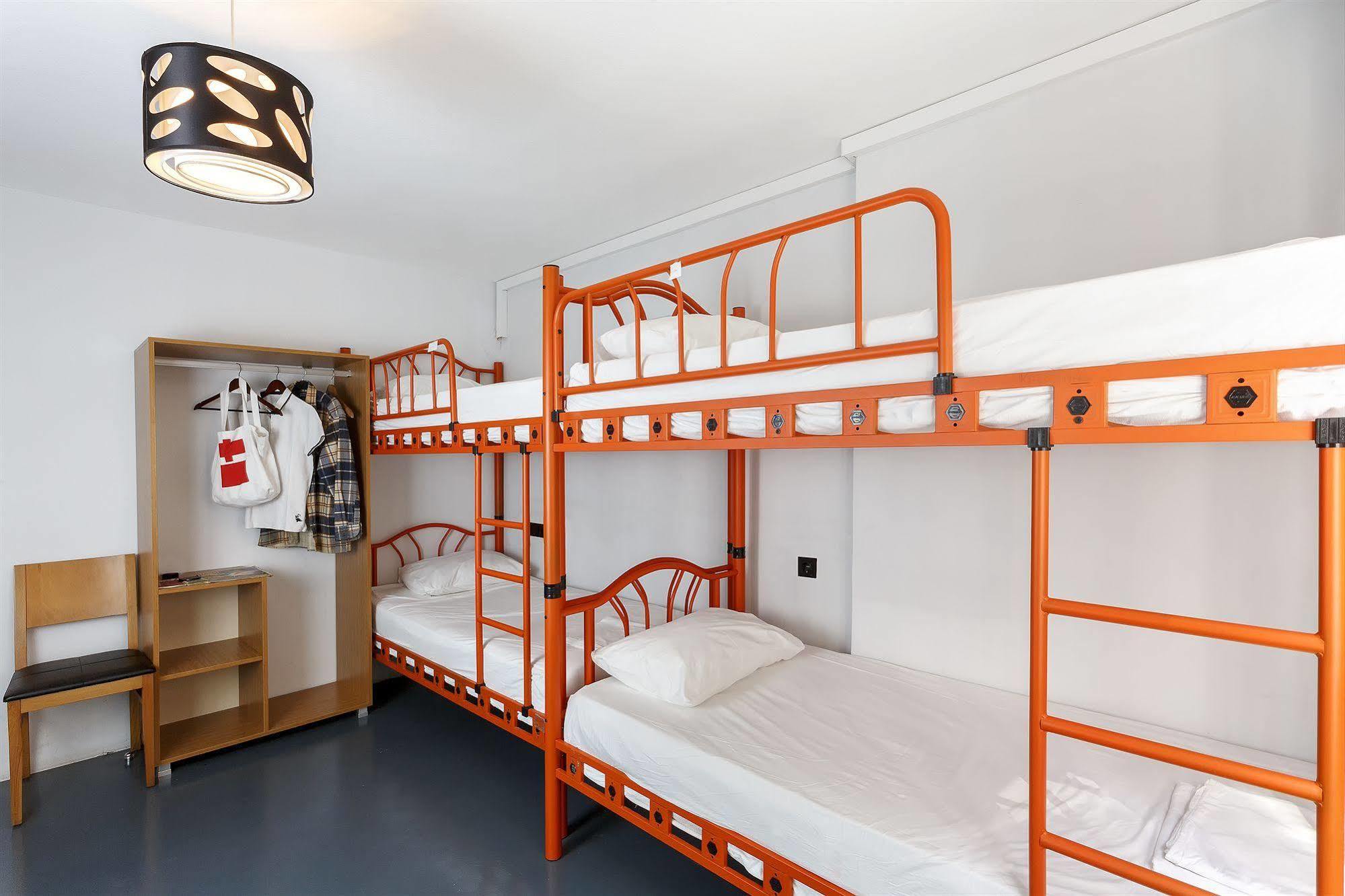 Hush Hostel Moda Istanbul Exteriör bild